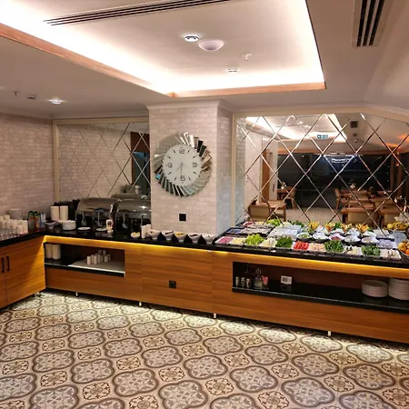 Hotel By Niluefer 3*