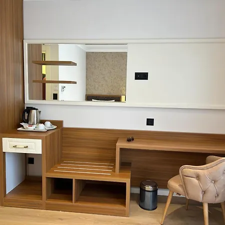 By Niluefer فندق